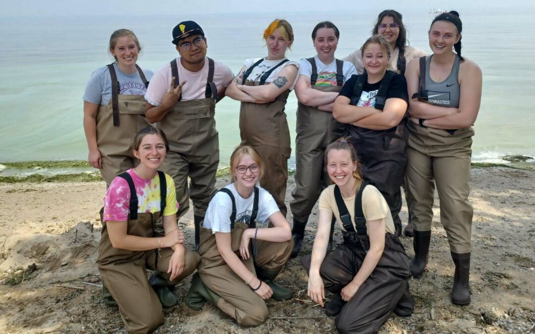 Lake life: UWO students learn research skills while combating that ubiquitous blue-green algae