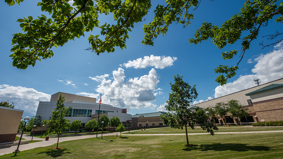 UW Oshkosh, Fox Cities campus professors selected as Wisconsin Teaching Fellows and Scholars