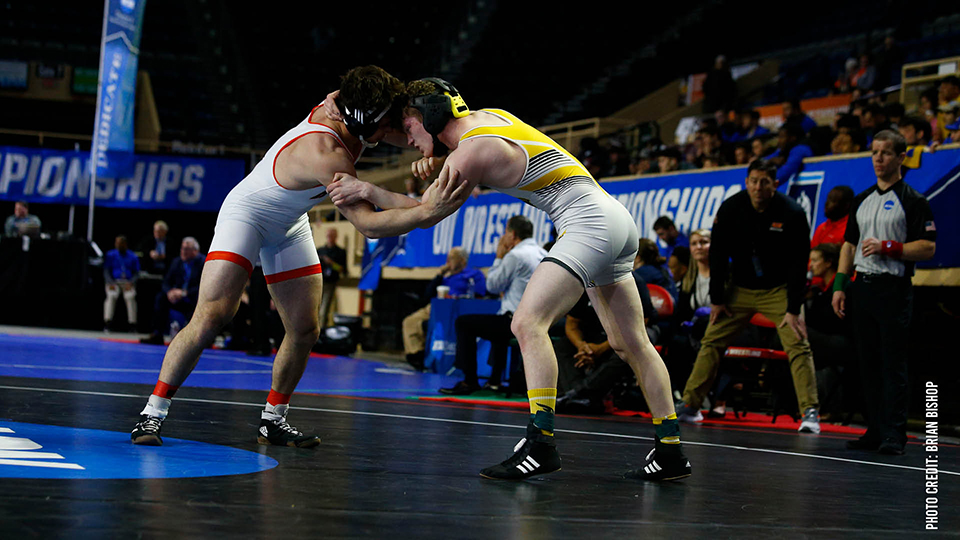 UWO wrestling’s Beau Yineman earns All-American honors for second time